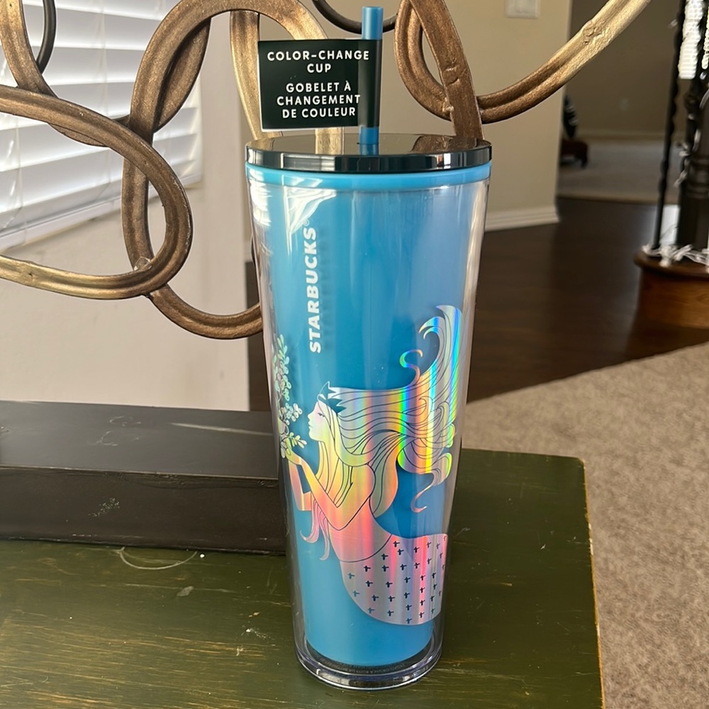2021 Starbucks Cup limited holiday edition